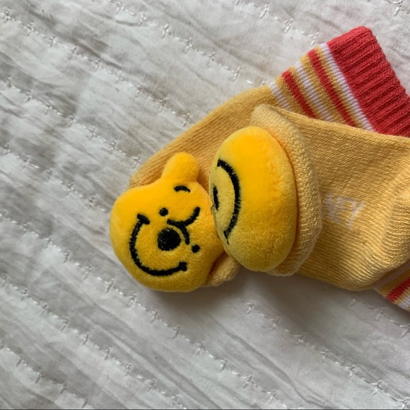 Pooh Rattle Socks - Picture 3 of 3
